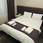 Lizbonia Suit Otel