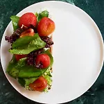 Juliet Rooms & Kitchen