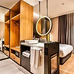 Lamartine Hotel