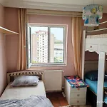 Beylikduezue Boelgesinde Ferah Bir Site Ici Konut