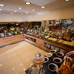 Mari Suites Hotel