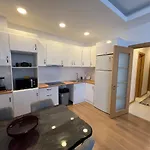 Luxury Designed Comfortable 2 Rooms & 1 Living Room Apartment Free Parking Garaj