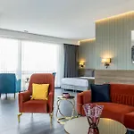 Ezkar Bathonea Art Istanbul Hotel