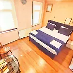 Taksim Ottoman Style Hotel