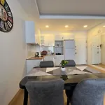 Cozy Home 1 Room 1 Living Room Apartment