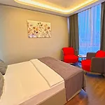 216 Eagle Palace Suite
