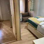 Goji\'S Apartments