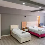 Rio\'S Hotel Airport