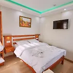 Sabina Hotel Near Grand Bazaar, City Center