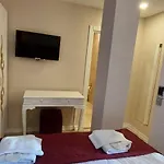Boss To Hotel Taksim