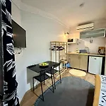 Nelly Guesthouse