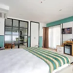 Fragments Hotel
