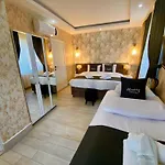 Honey Hotel