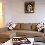 Tarus Bosphorus Apartments