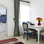 Ekim Apartments