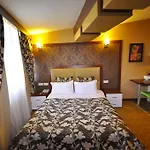 Asya Suites