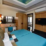 Collage Cihangir 33 Apart