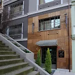 Collage Cihangir 33 Apart
