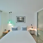 Alilass Hotel
