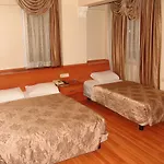 Hotel Nayla