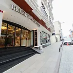 Grand Rosa Hotel