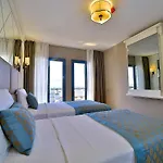 Beethoven Hotel & Suite