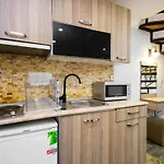 Harbour Suites Old City