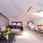 L\'Onde Business Suites