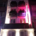 Hotel La White