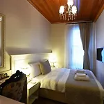 Elyka Hotel