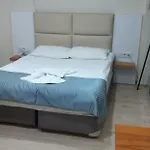 Arya Hotel