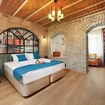 Ardilas Residence