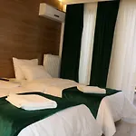 Musk Hotel