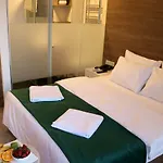 Musk Hotel