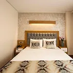Eliza Hotel