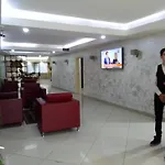 City Hotel