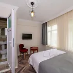 Kumkapi Romanos Hotel