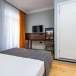 Mayer Select Hotel