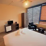 Blue Hotel