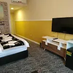 Gold Suit Beylikduezue