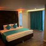 Royal Airport Hotel