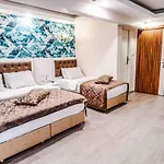 Lazz City Hotel
