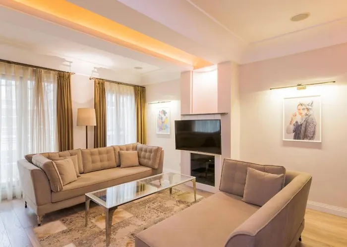 Wonder Homes - Ultra-Modern Flat, 3 Bedroom & 1 Min To Taksim Square
