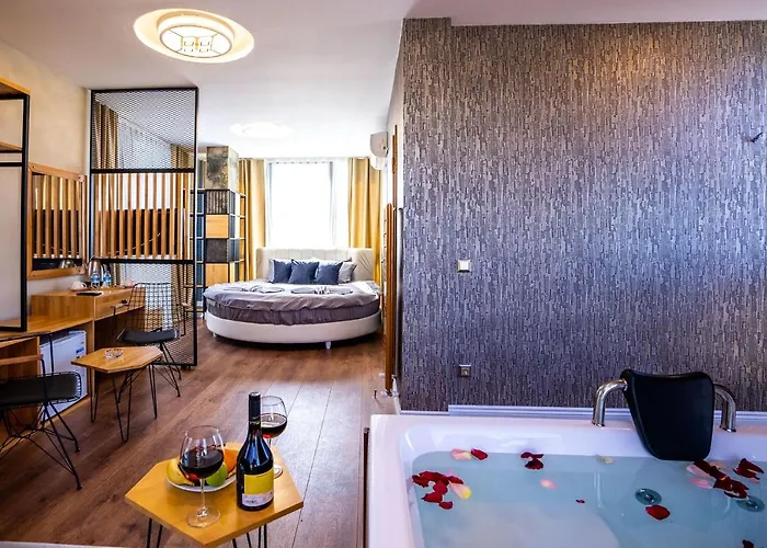 Arcadia Suit Taksim