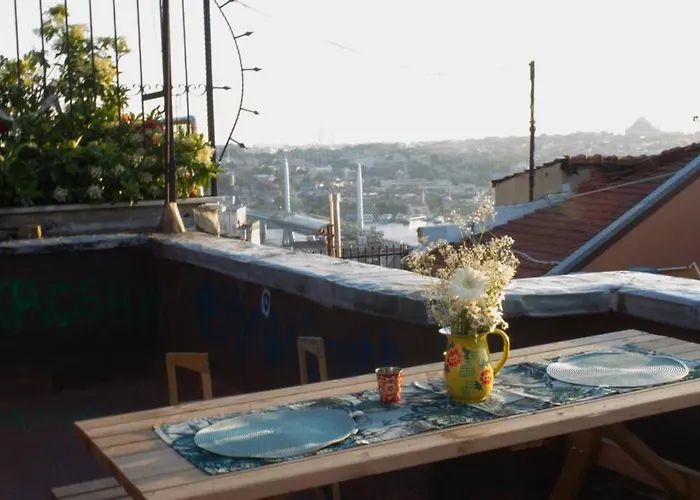 Sincere Istanbul Experience In Galata Area.