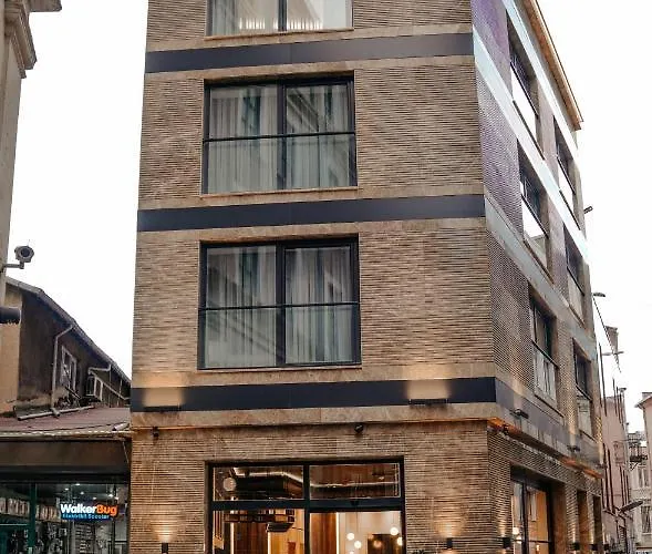 Fama Karakoey