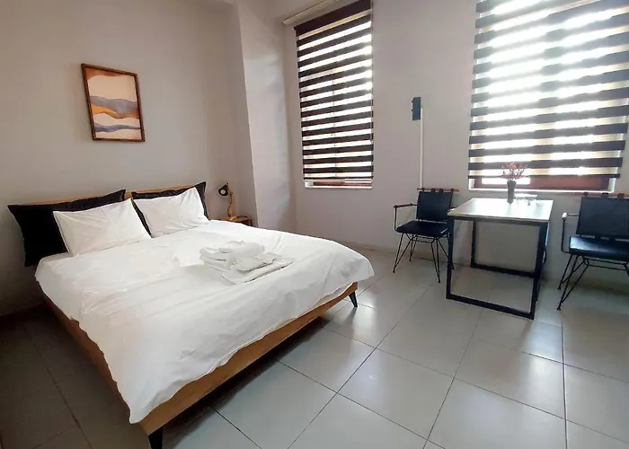 Cozy Big Room Near Taksim R5-Home Design