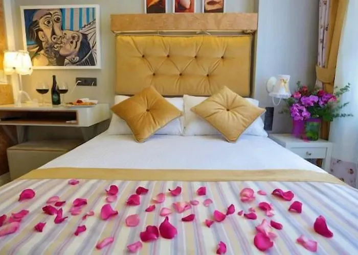 Just Inn Hotel