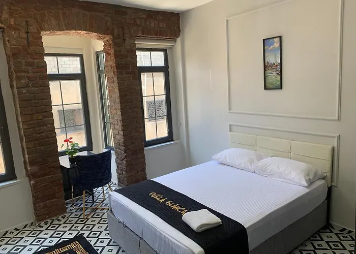 Nearby Taksim Spacious Flat With Duble Bed