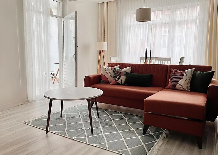 Charm And Cosy 2Br Apartment